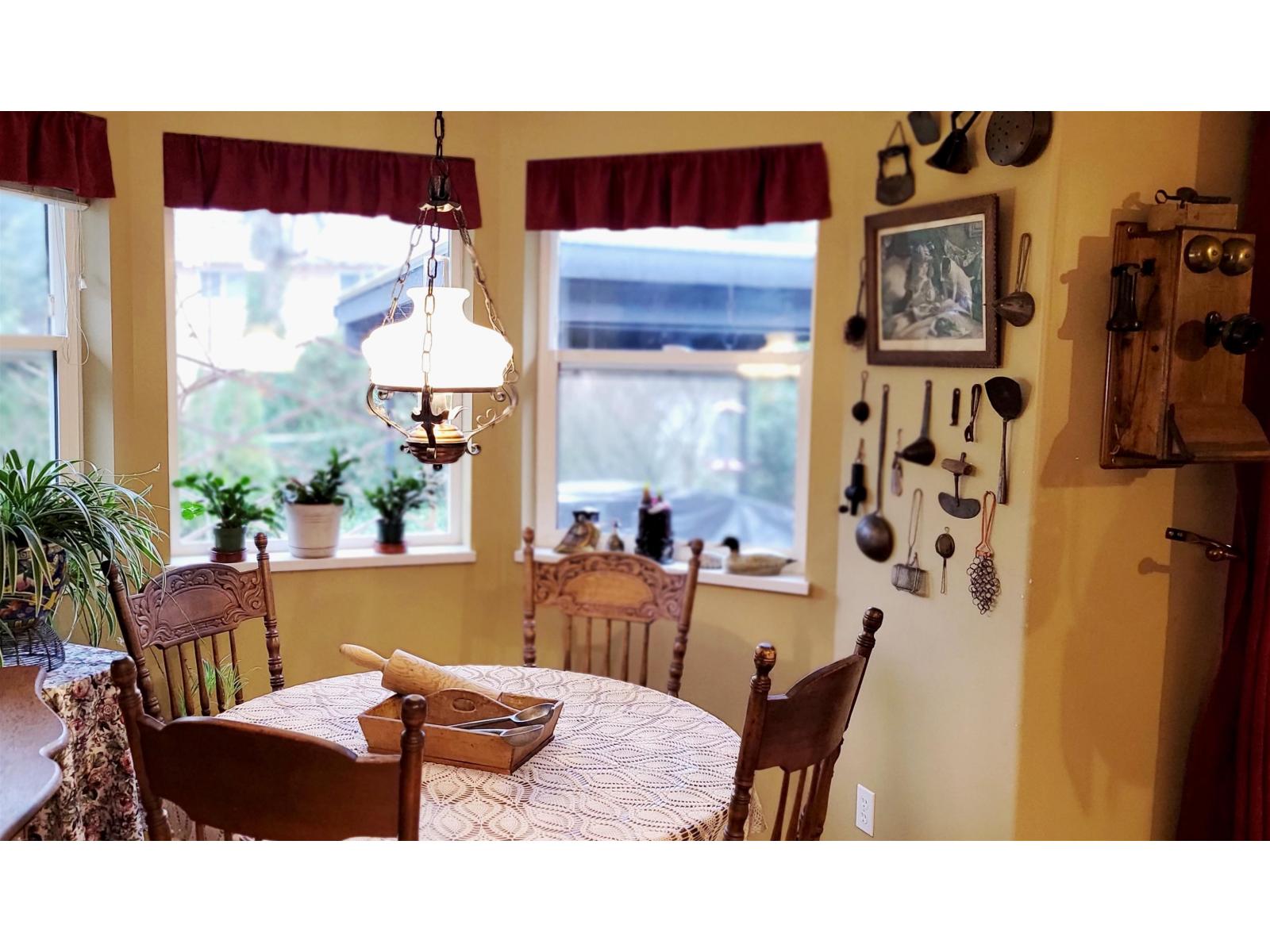 356 CHESTNUT AVENUE, Harrison Hot Springs, Harrison Hot Springs