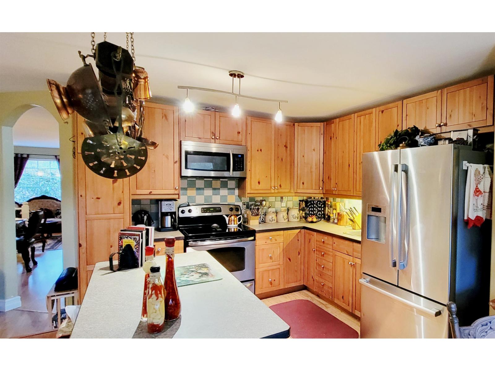 356 CHESTNUT AVENUE, Harrison Hot Springs, Harrison Hot Springs