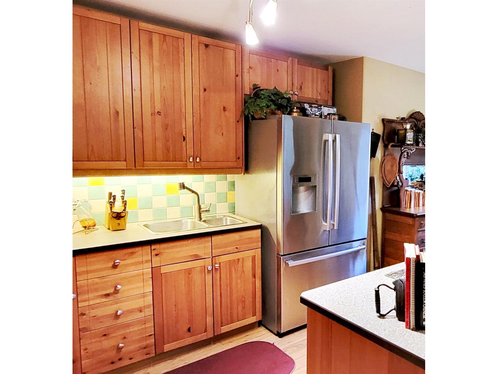356 CHESTNUT AVENUE, Harrison Hot Springs, Harrison Hot Springs