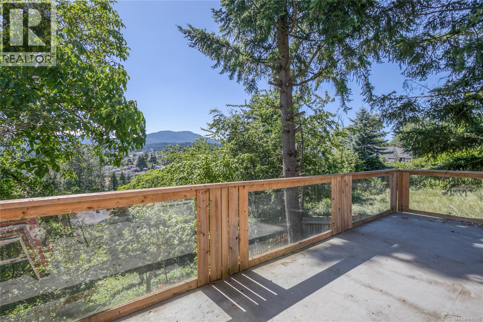 415 Machleary St, Nanaimo