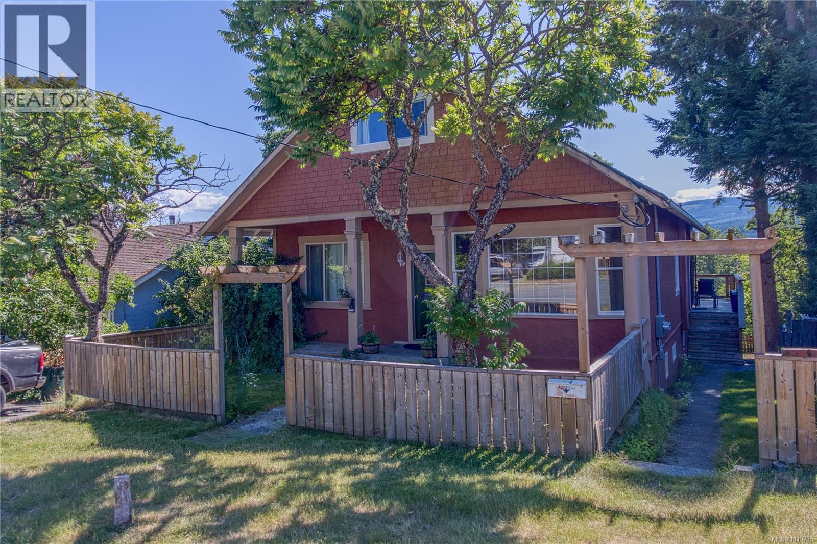 415 Machleary St, Nanaimo