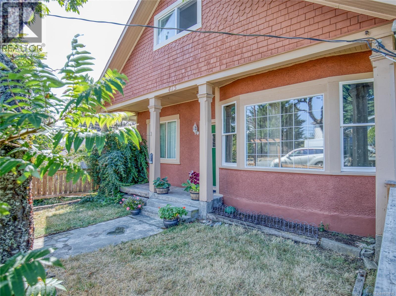 415 Machleary St, Nanaimo