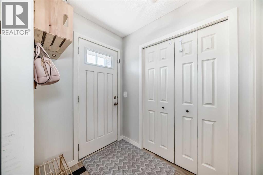28 Sunset Road, Cochrane