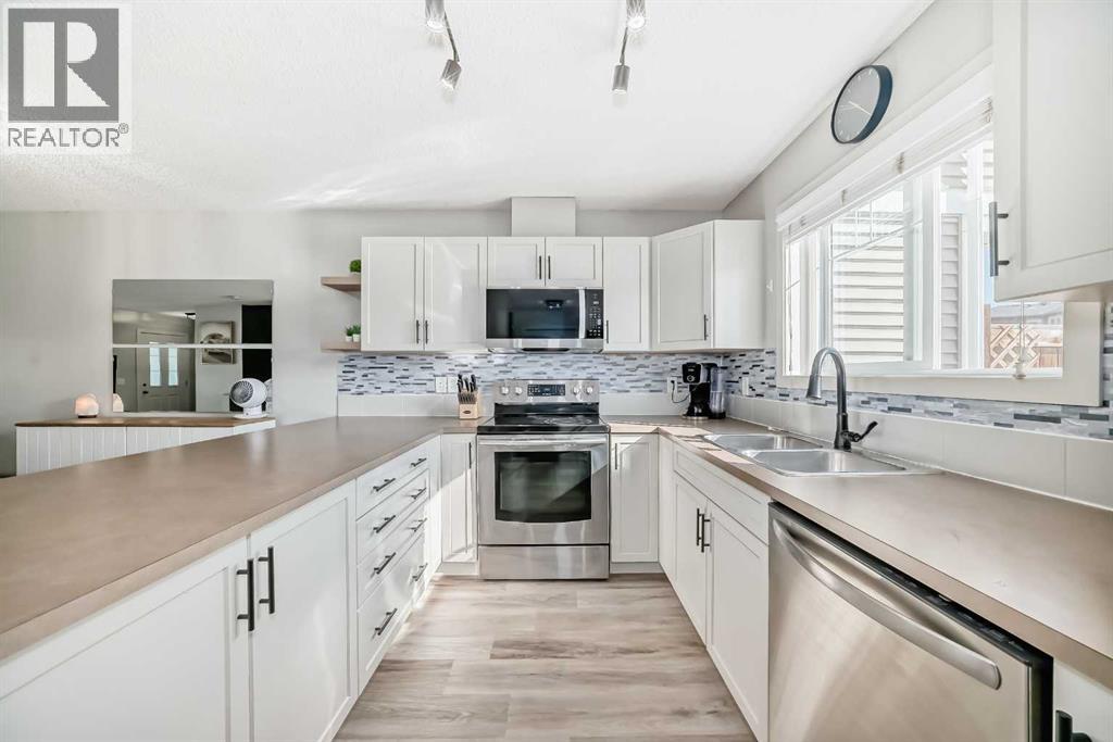28 Sunset Road, Cochrane