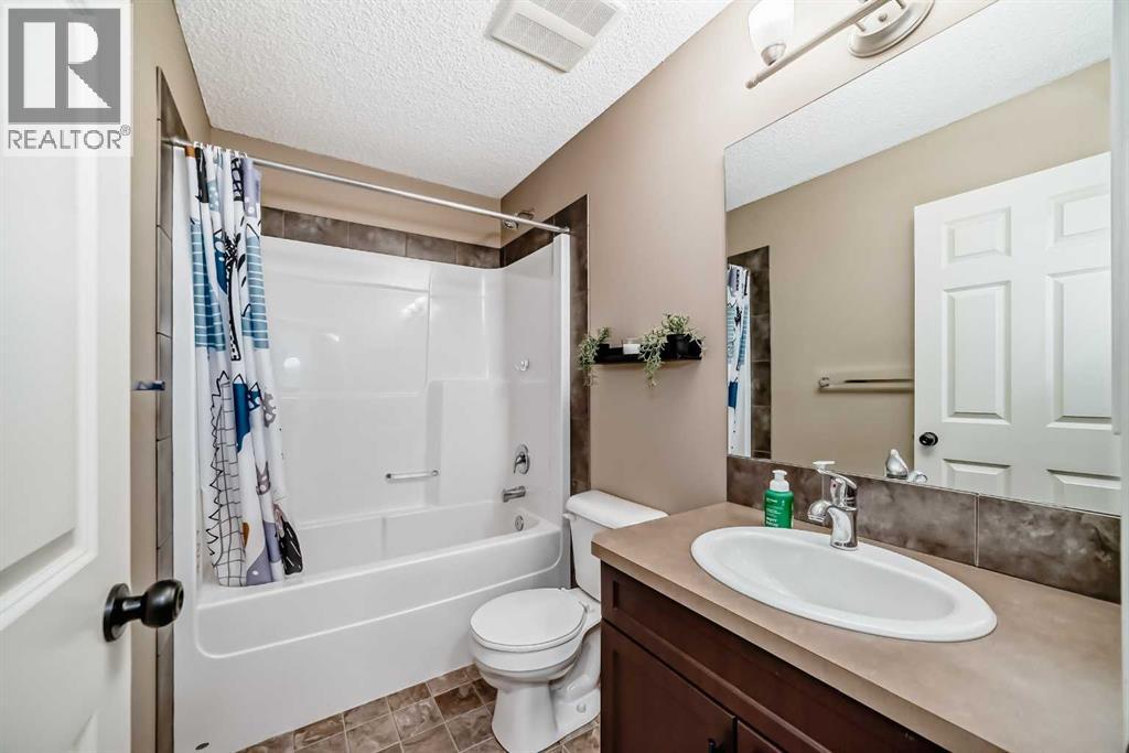28 Sunset Road, Cochrane