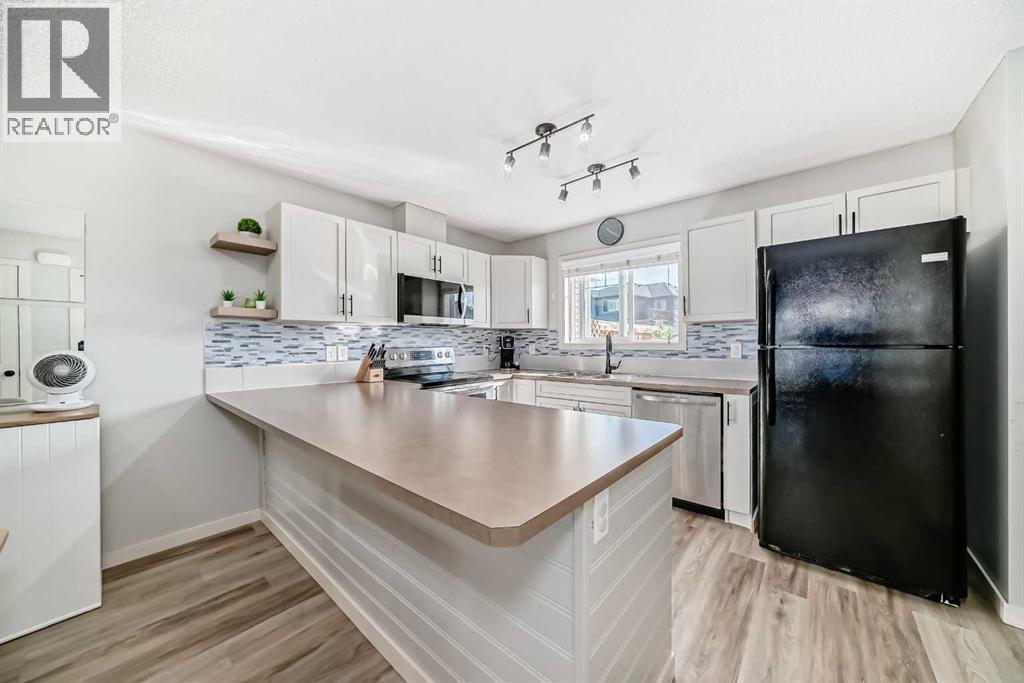 28 Sunset Road, Cochrane