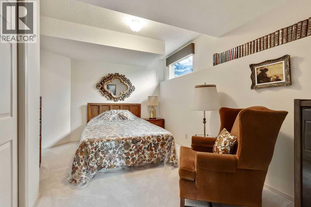 Single Family House Bungalow for Sale in  Signal Hill Drive SW Signal Hill Calgary 