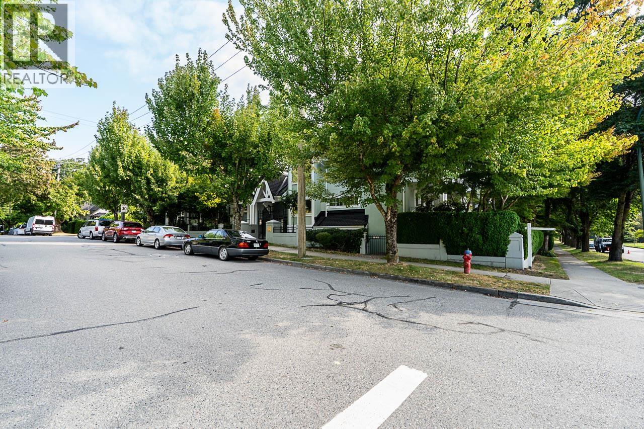102 3188 CAMOSUN STREET, Vancouver