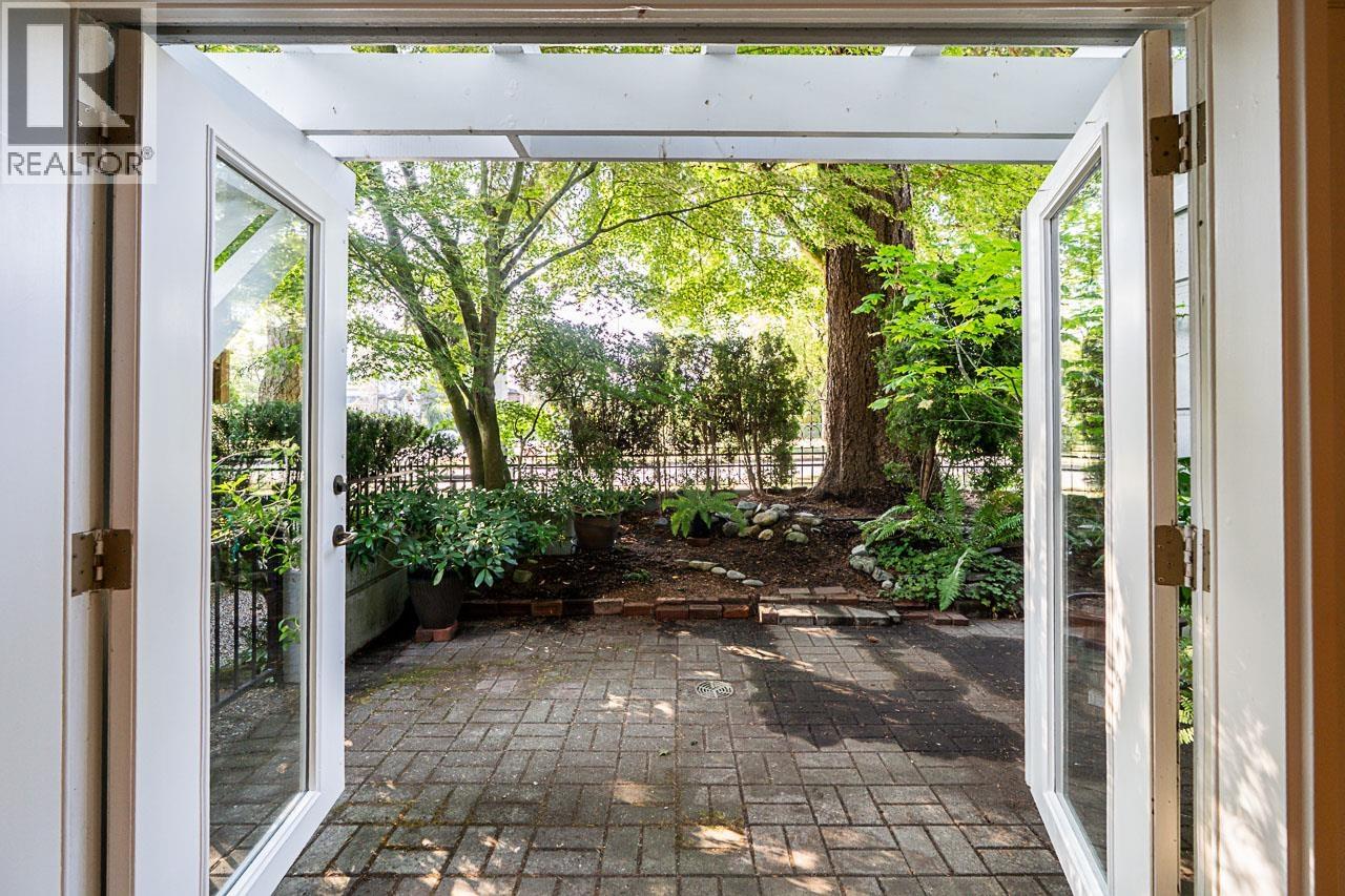 102 3188 CAMOSUN STREET, Vancouver