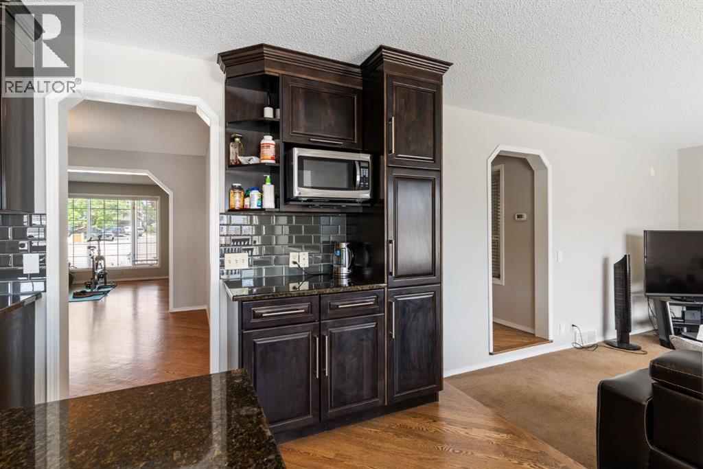 Single Family House for Sale in  Harvest Oak Green NE Harvest Hills Calgary 