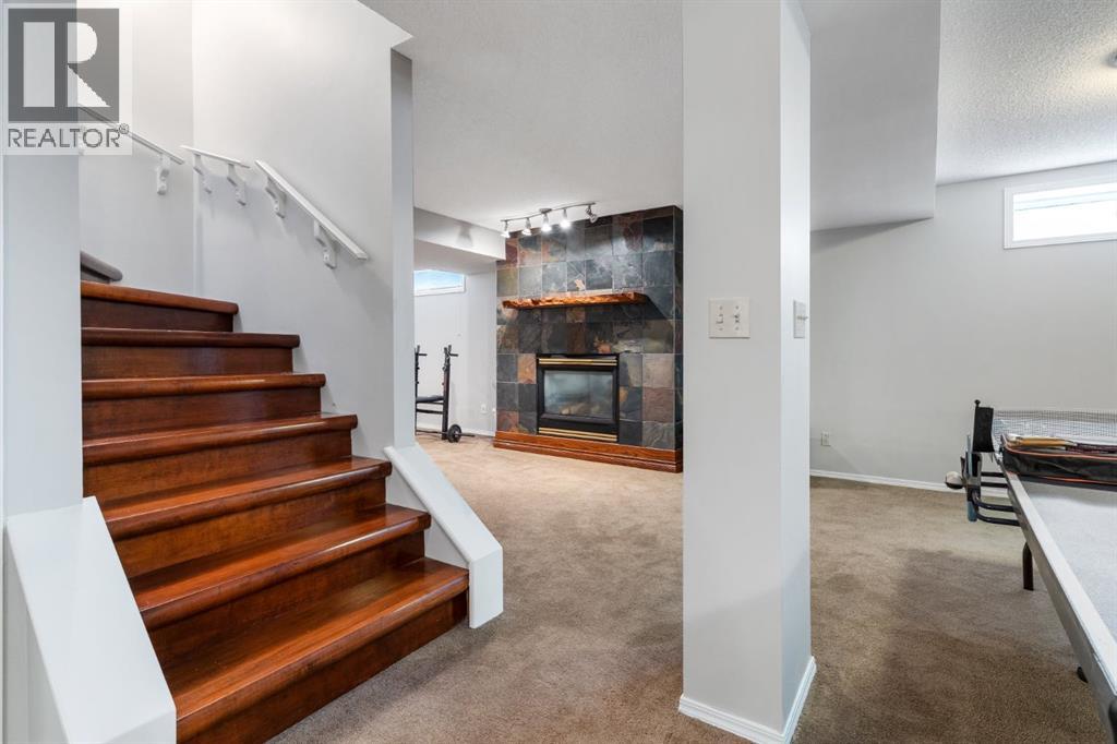 Single Family House for Sale in  Harvest Oak Green NE Harvest Hills Calgary 