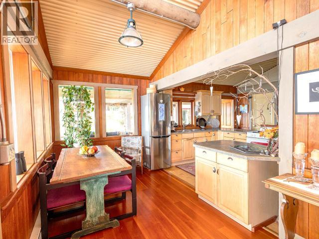 3265 ATREVIDA ROAD, Powell River