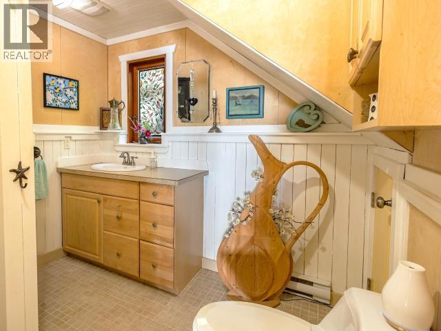 3265 ATREVIDA ROAD, Powell River