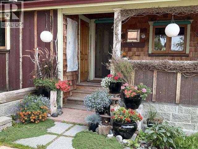 3265 ATREVIDA ROAD, Powell River
