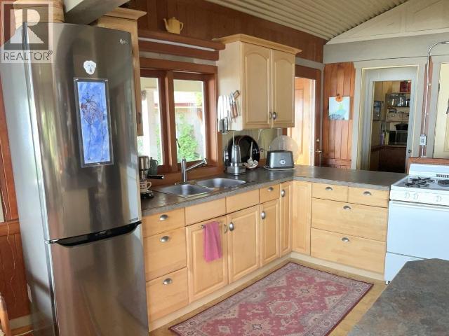 3265 ATREVIDA ROAD, Powell River