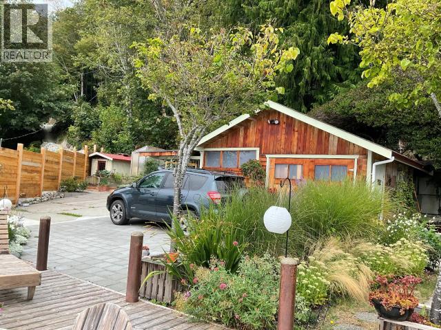 3265 ATREVIDA ROAD, Powell River