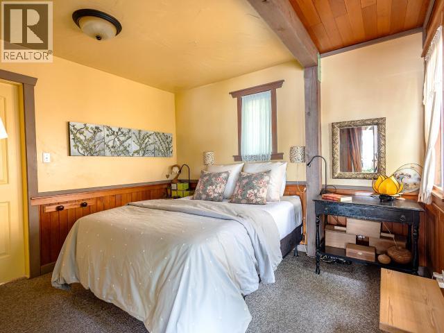 3265 ATREVIDA ROAD, Powell River