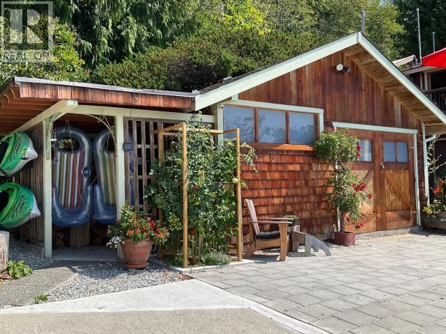 3265 ATREVIDA ROAD, Powell River