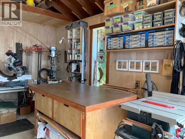 3265 ATREVIDA ROAD, Powell River