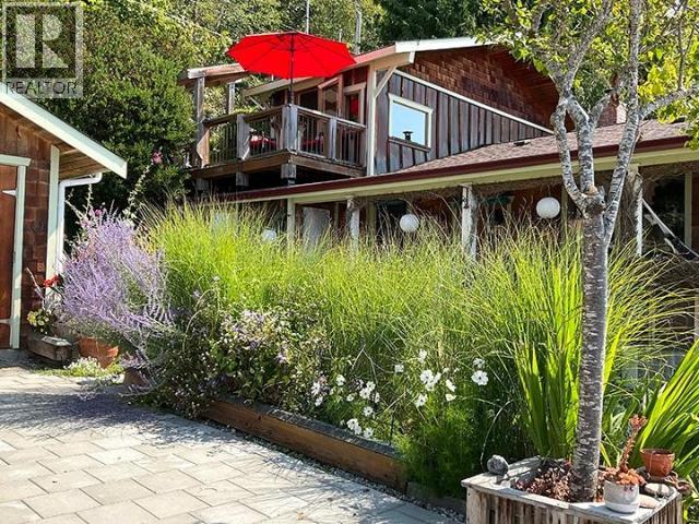 3265 ATREVIDA ROAD, Powell River