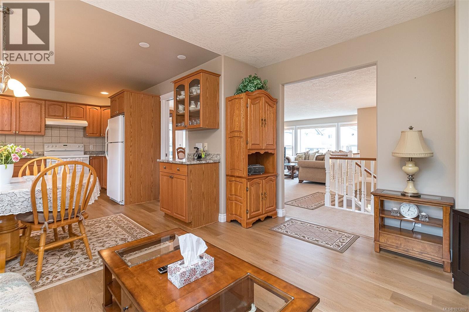  2267 Setchfield Avenue, Langford
