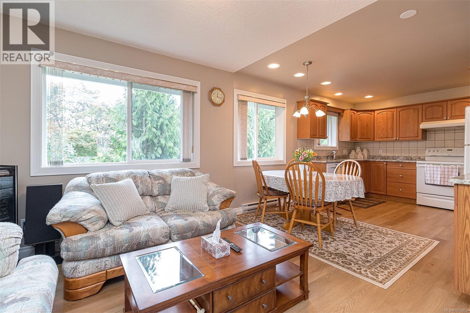  2267 Setchfield Avenue, Langford