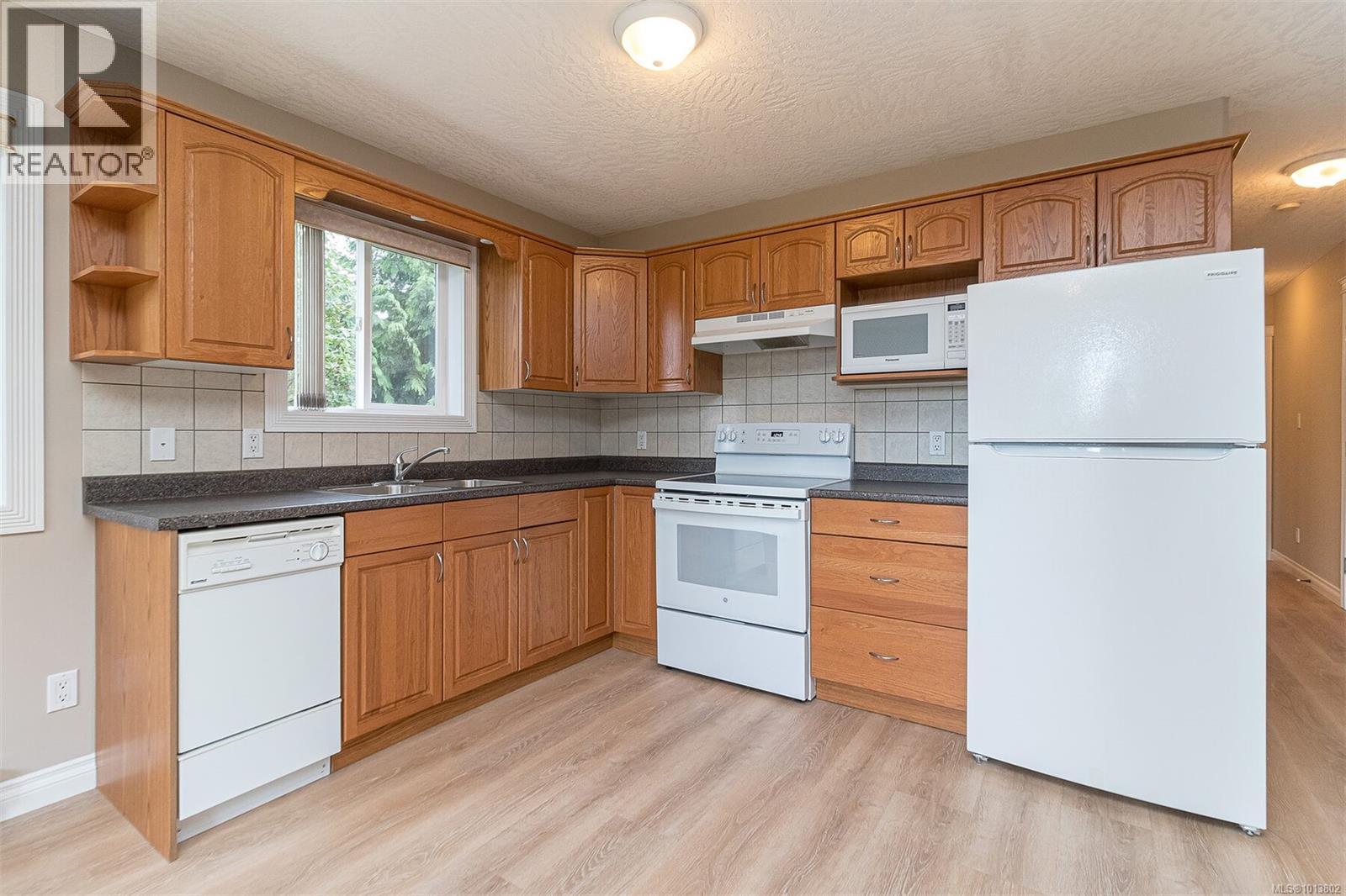  2267 Setchfield Avenue, Langford