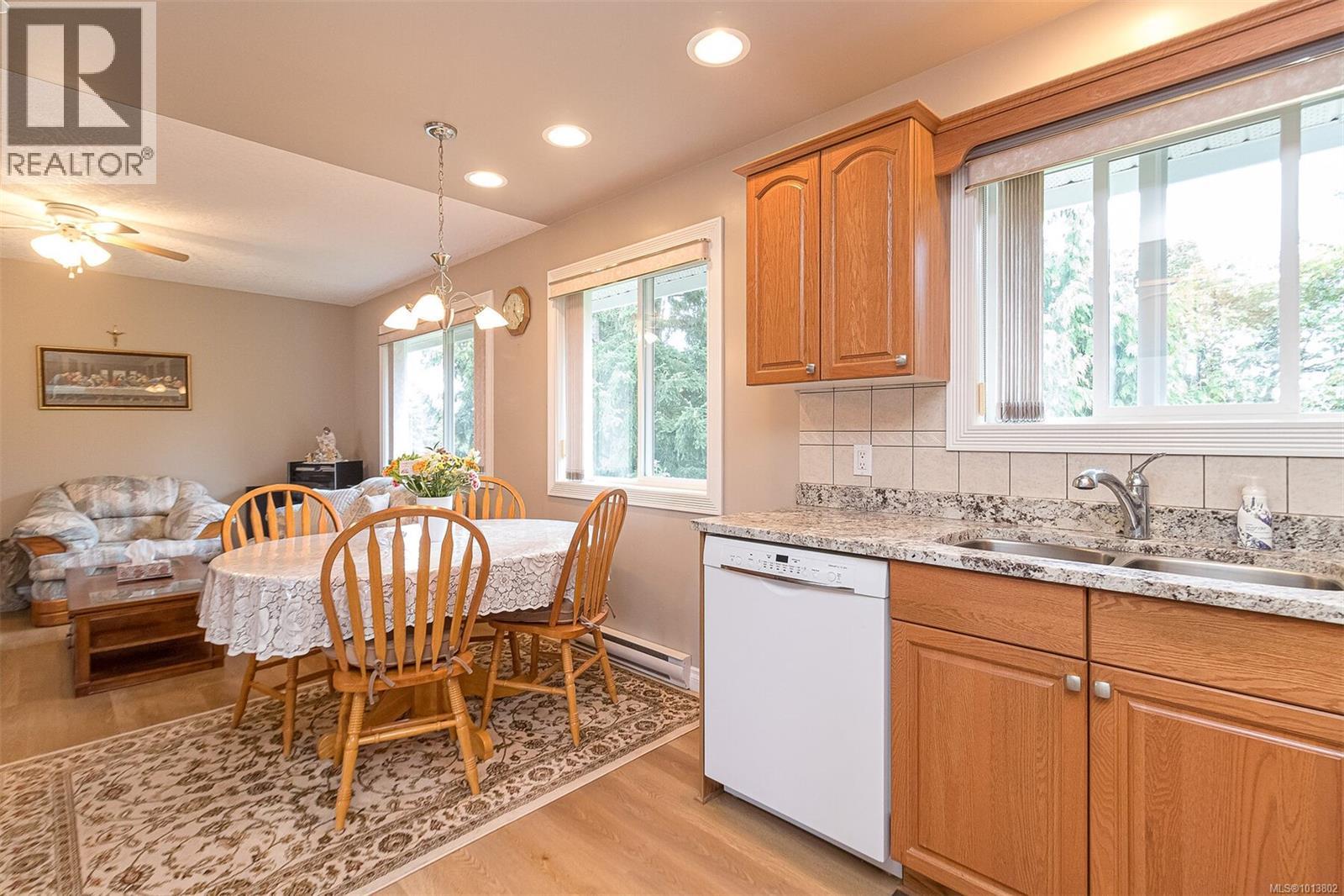  2267 Setchfield Avenue, Langford