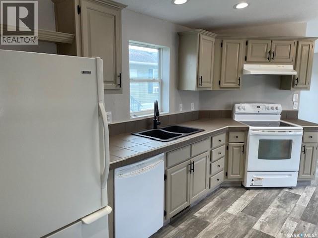 502 Stockton AVENUE - 11