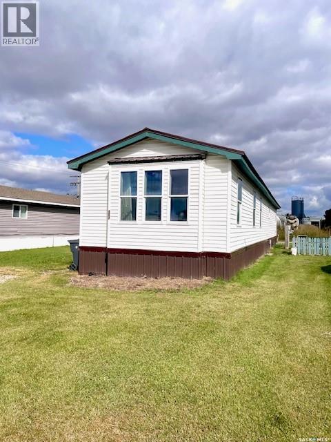 502 Stockton AVENUE - Photo 3 of 29, Carlyle, Saskatchewan