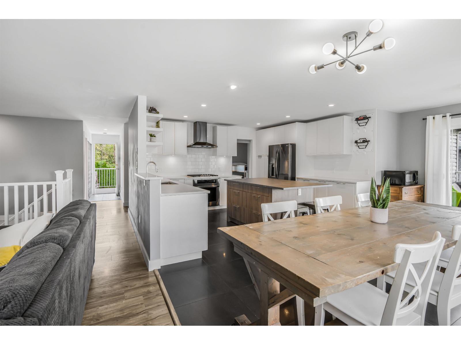 8052 MELBURN DRIVE, Mission