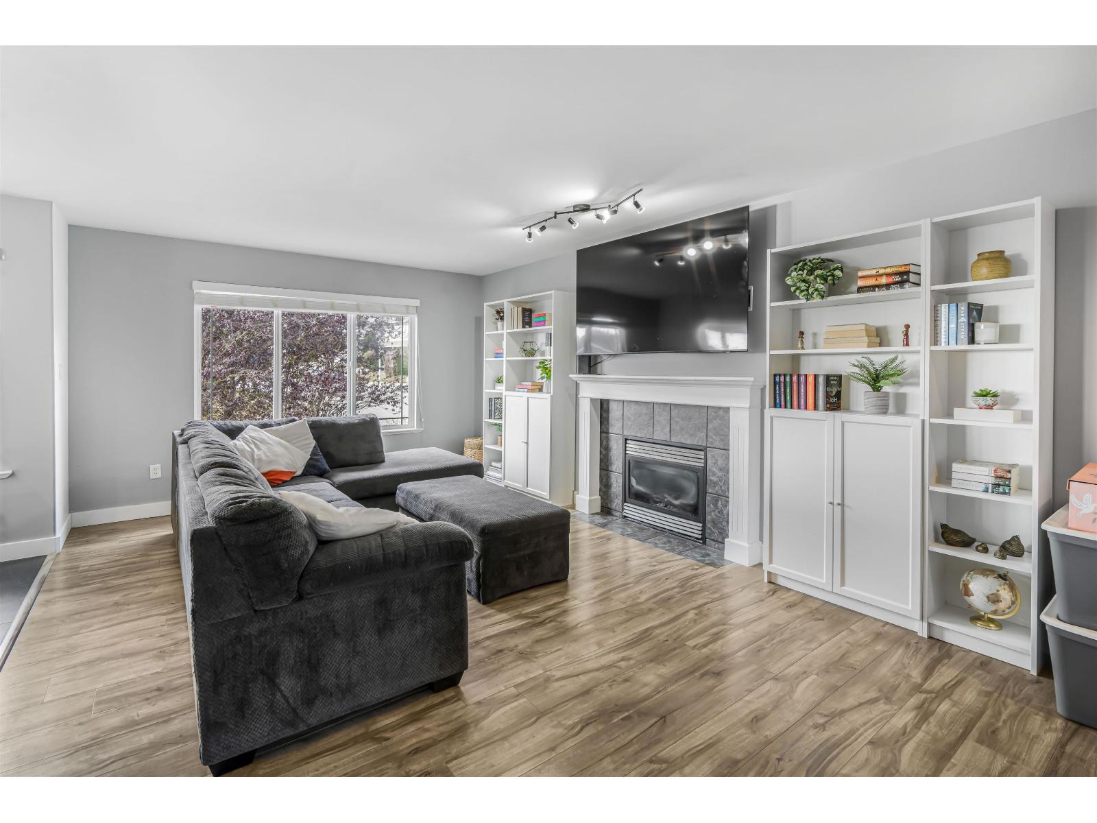 8052 MELBURN DRIVE, Mission