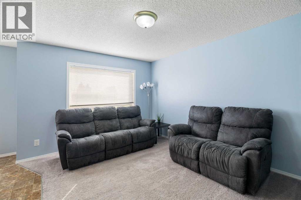 341 Sibbald Street, Cochrane