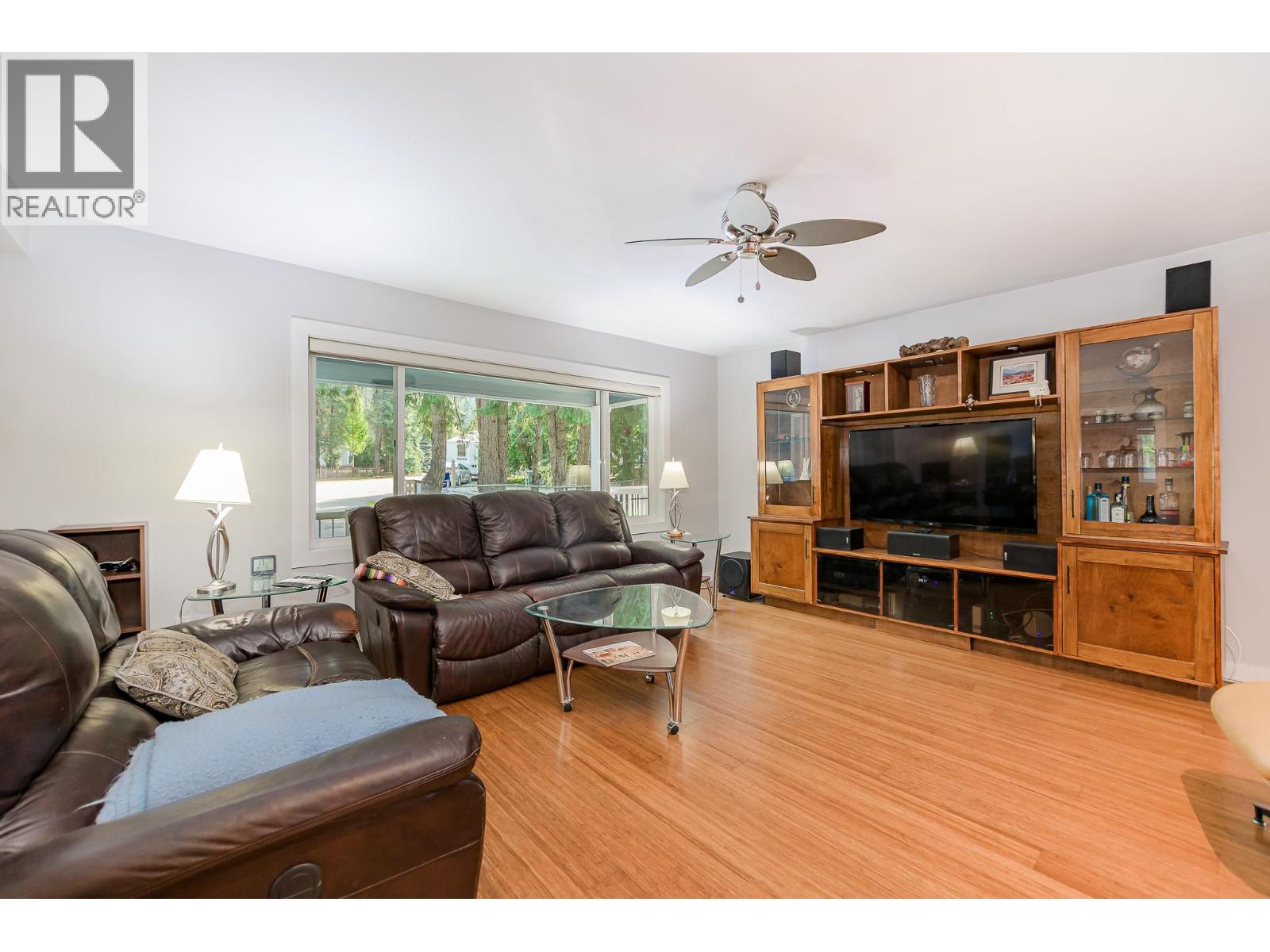 22 Wolfe Road, Sicamous