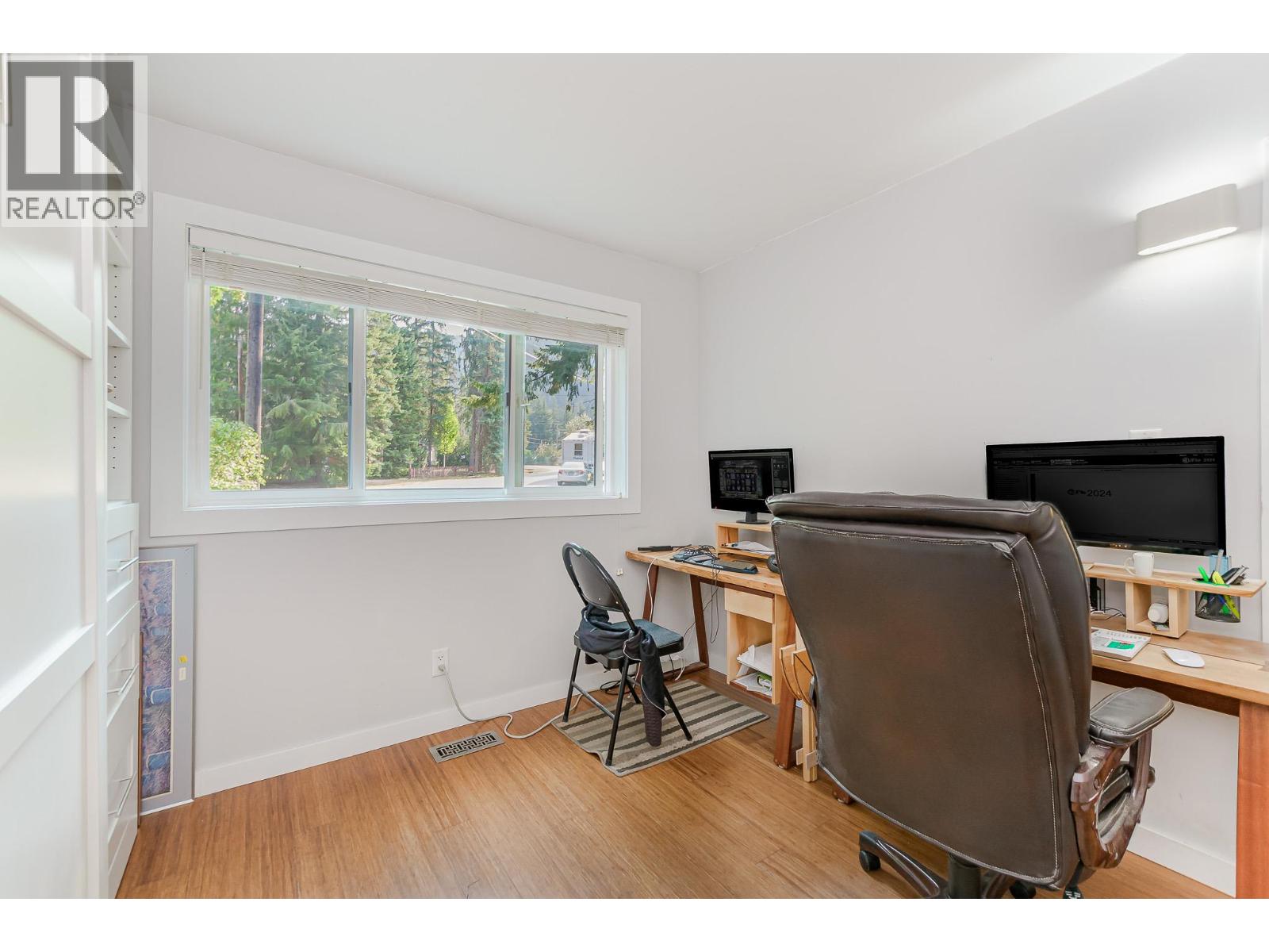 22 Wolfe Road, Sicamous