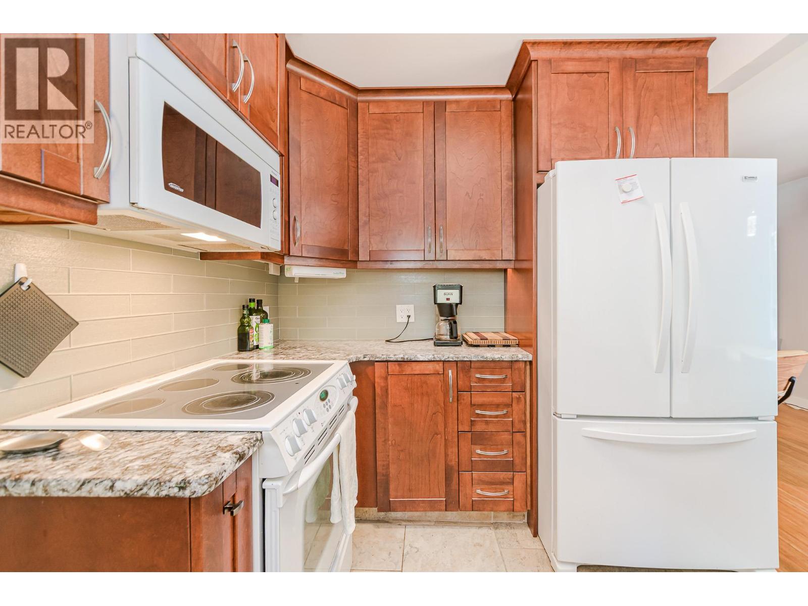 22 Wolfe Road, Sicamous