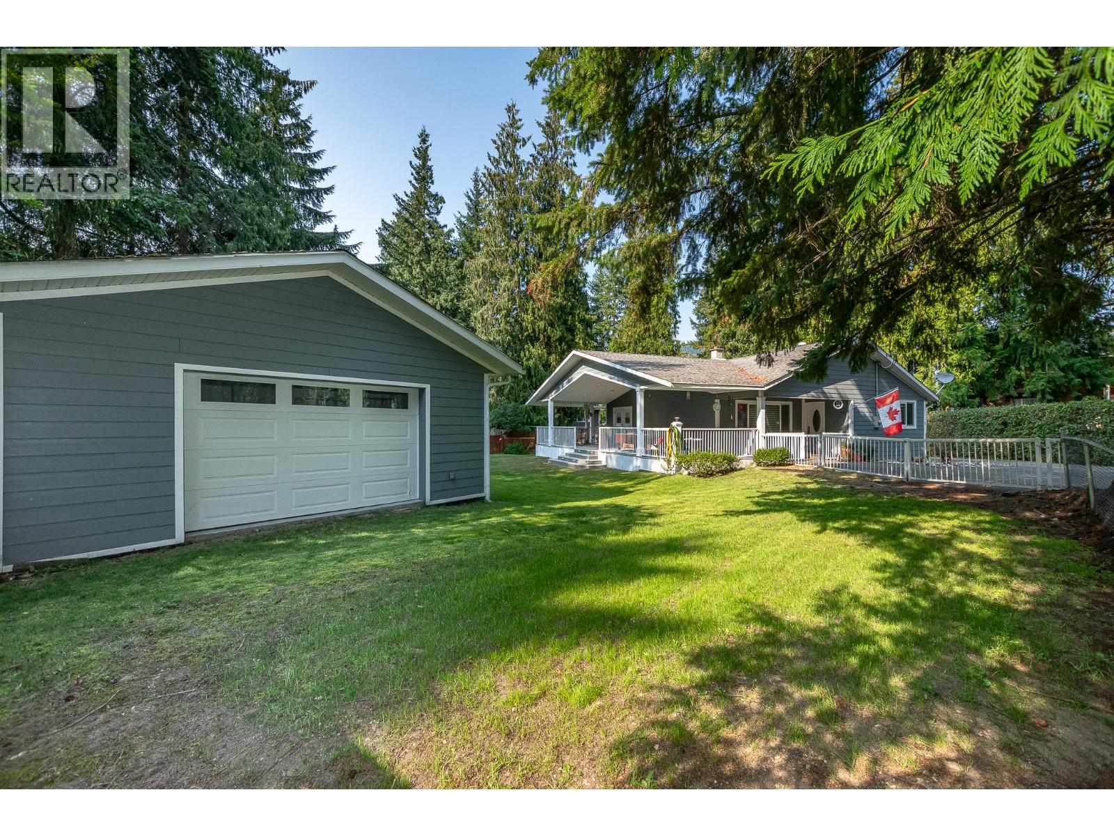 22 Wolfe Road, Sicamous