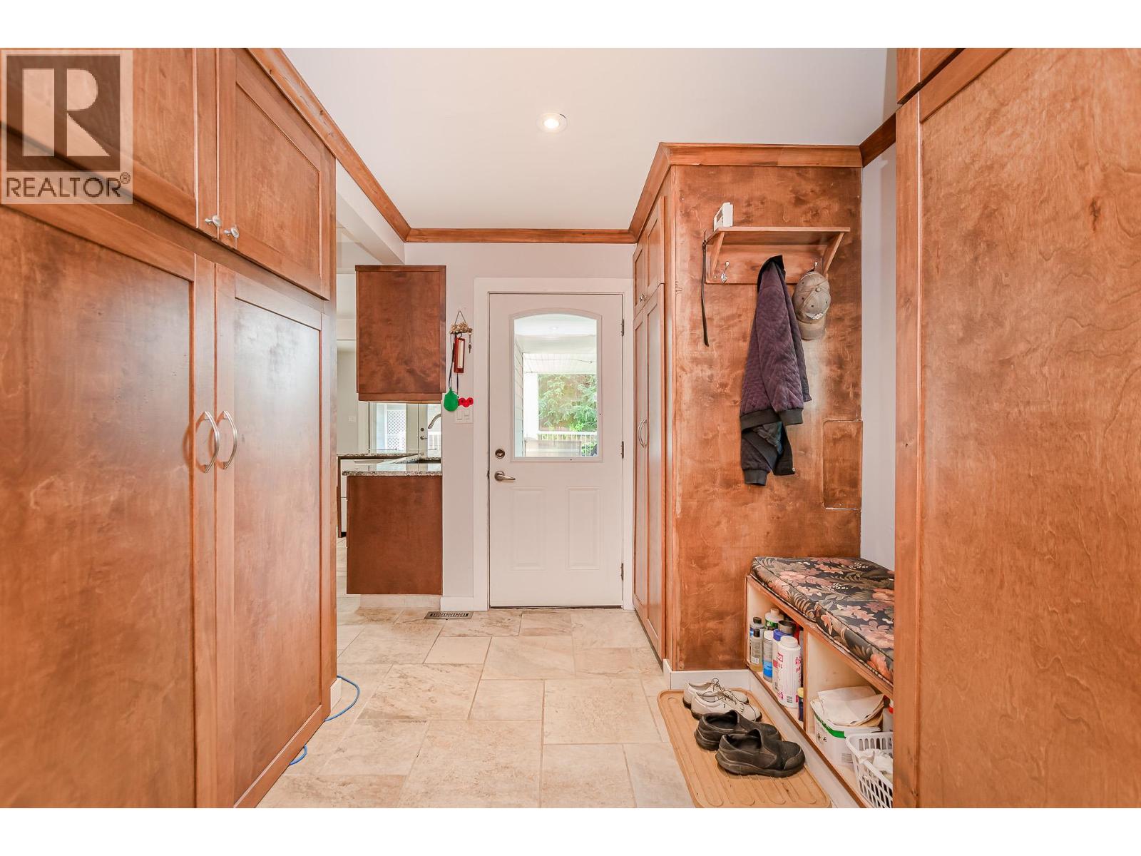 22 Wolfe Road, Sicamous