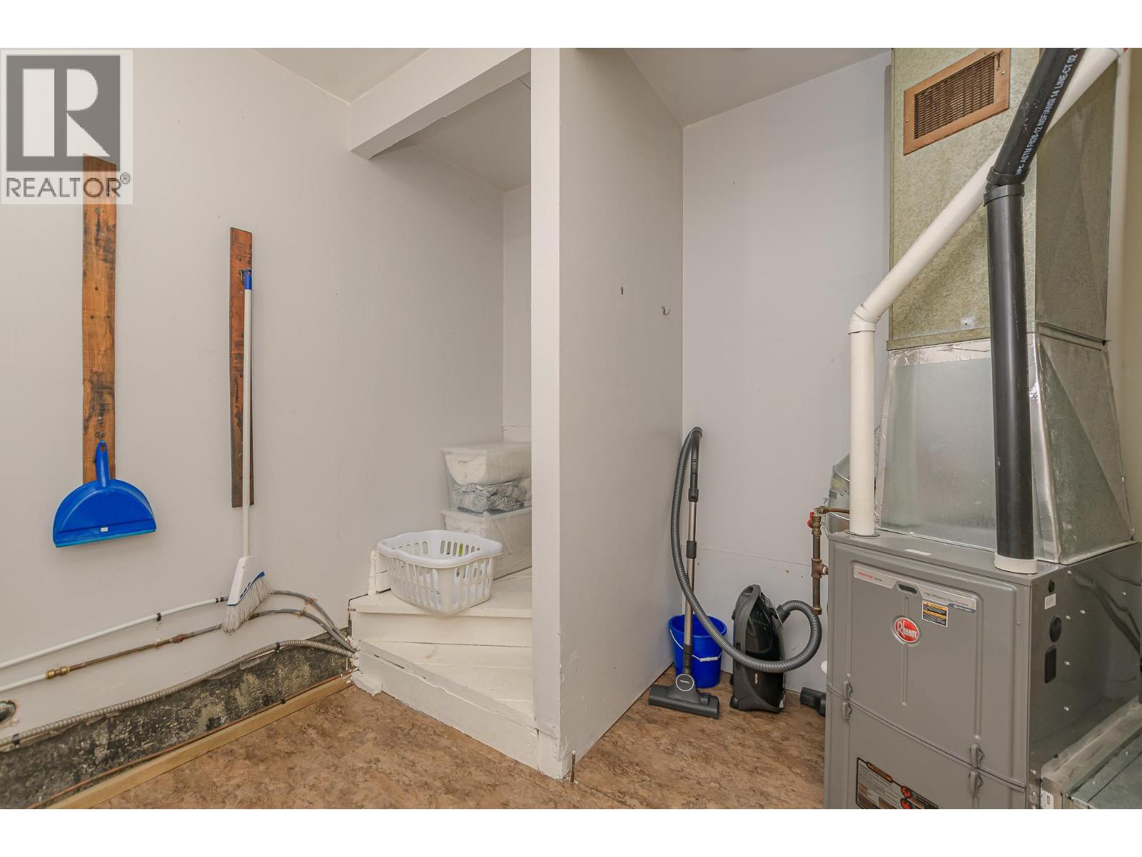 22 Wolfe Road, Sicamous