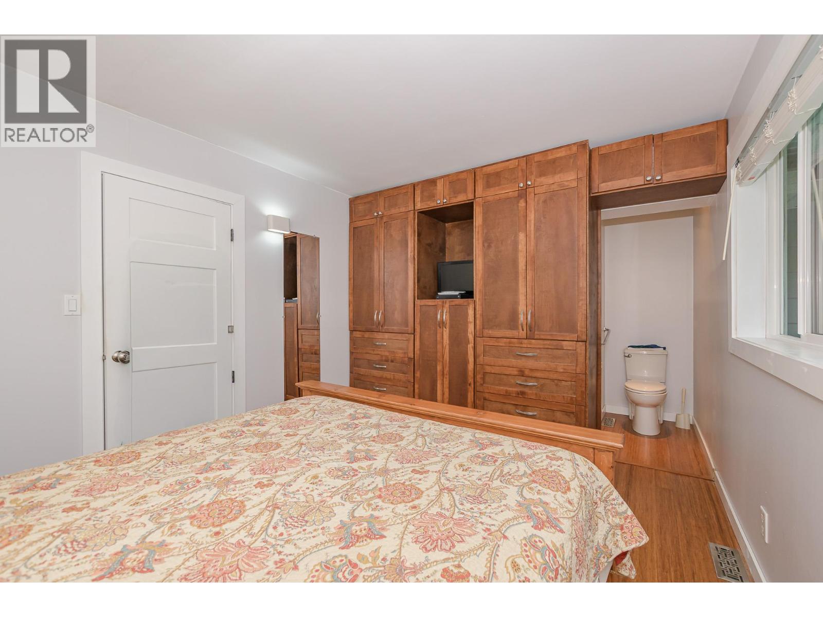 22 Wolfe Road, Sicamous