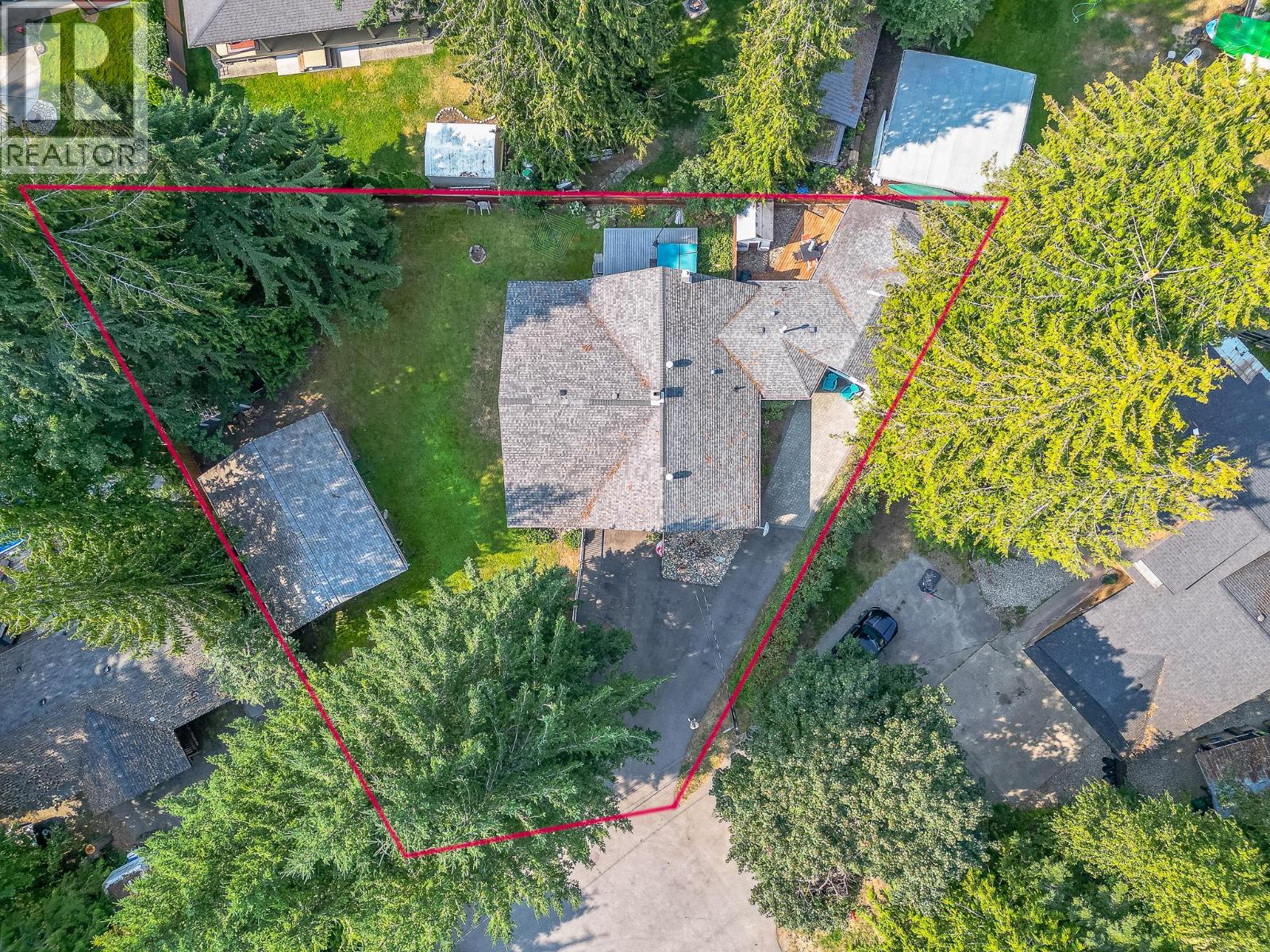 22 Wolfe Road, Sicamous