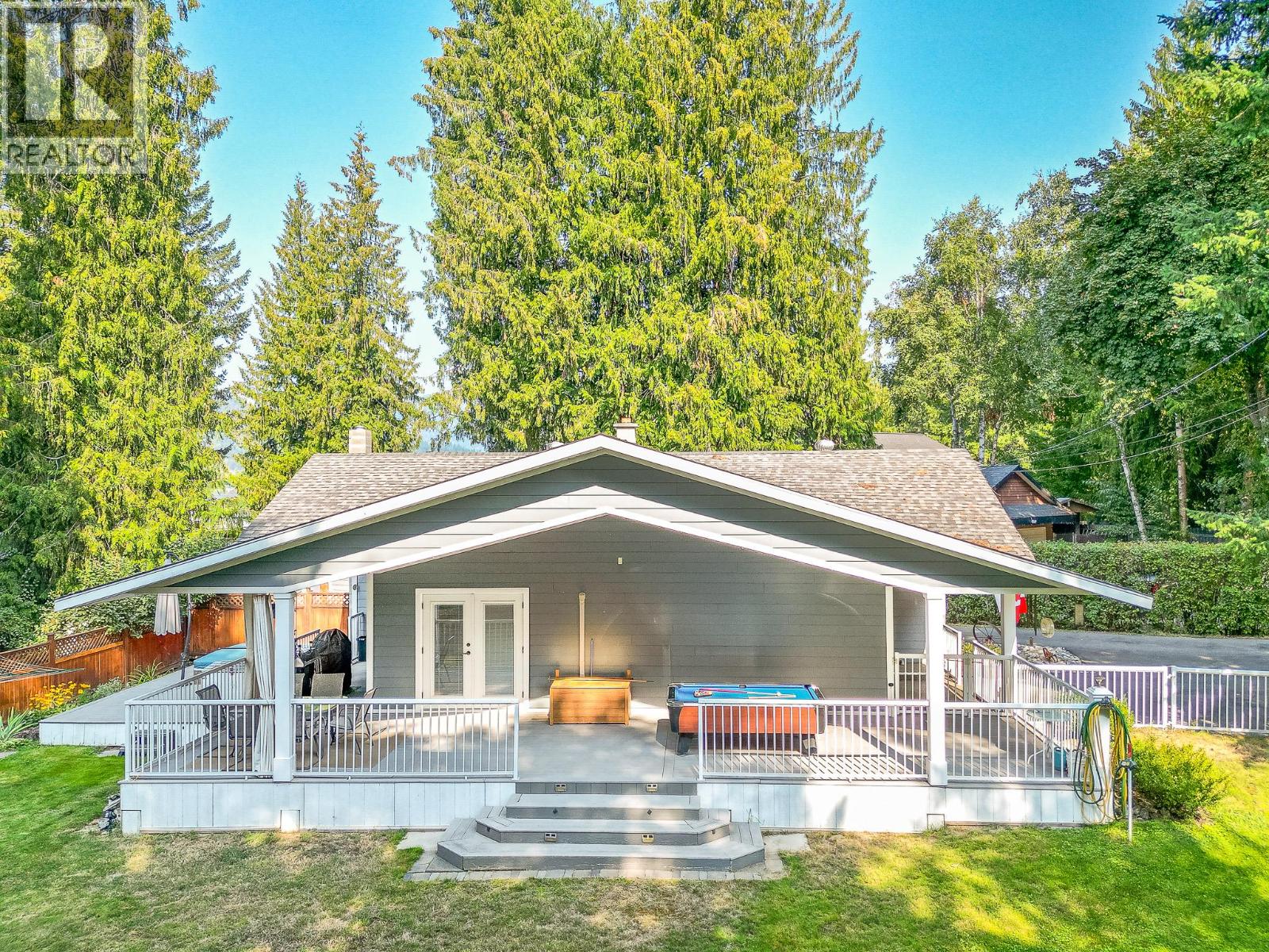 22 Wolfe Road, Sicamous