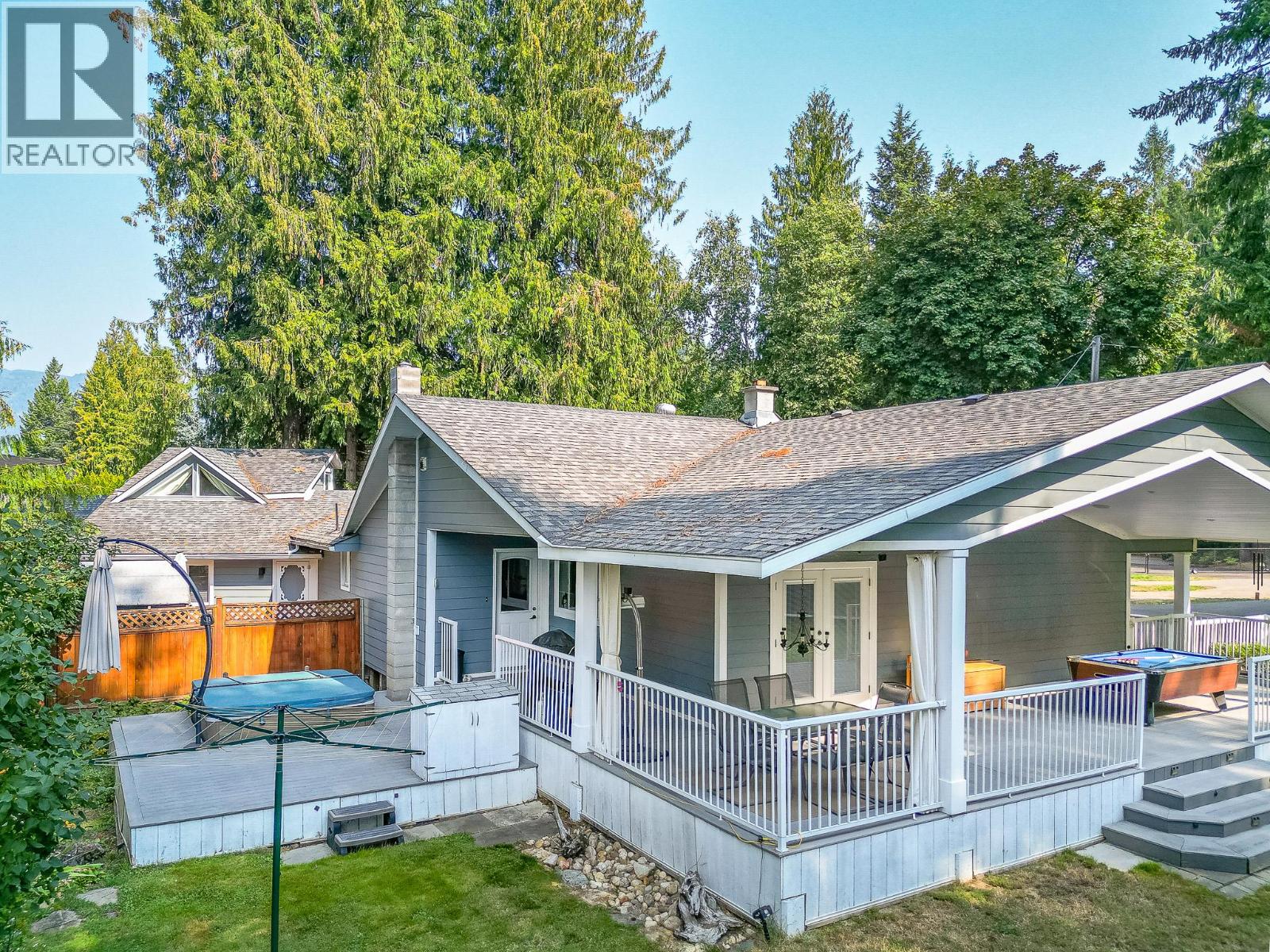 22 Wolfe Road, Sicamous
