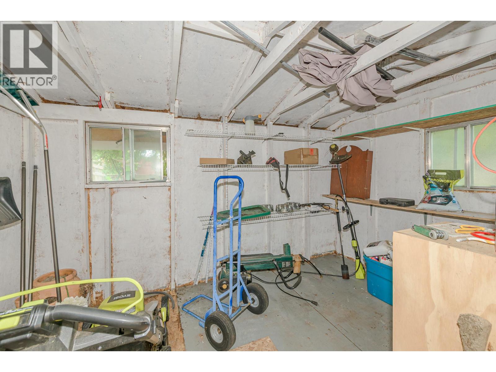 22 Wolfe Road, Sicamous