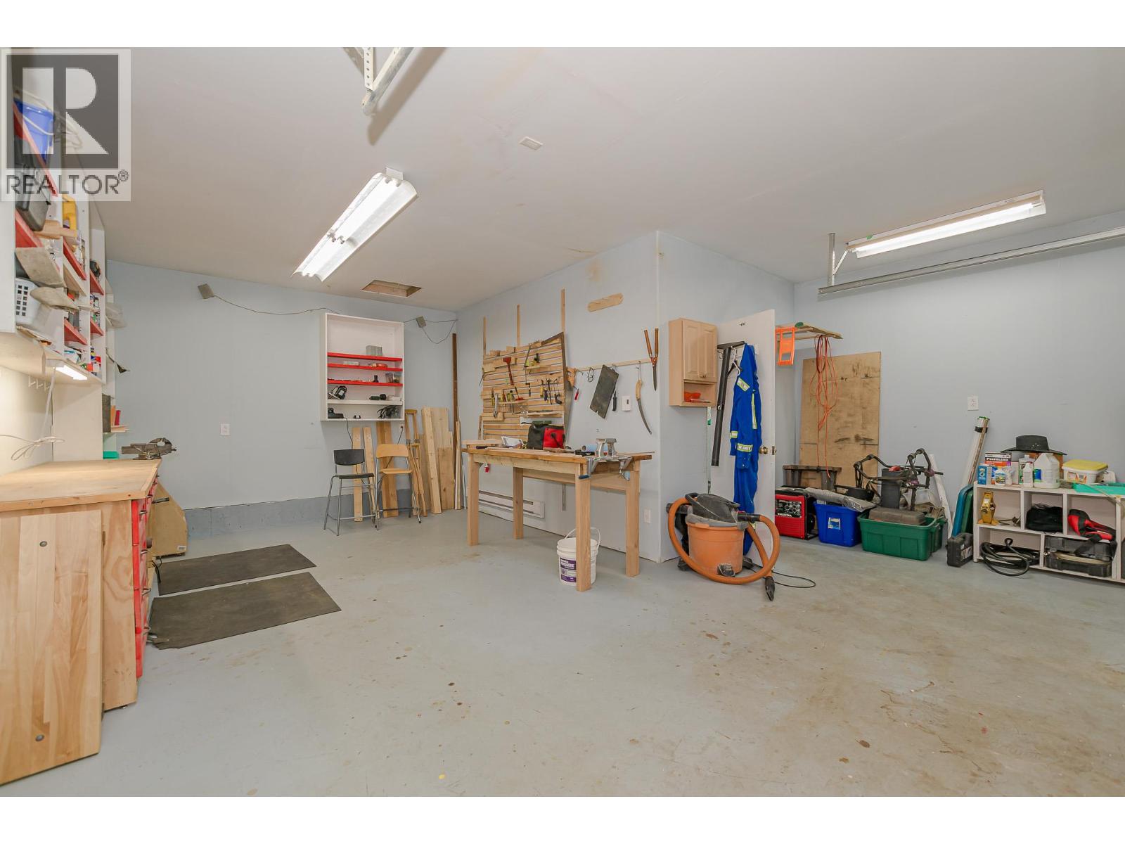 22 Wolfe Road, Sicamous