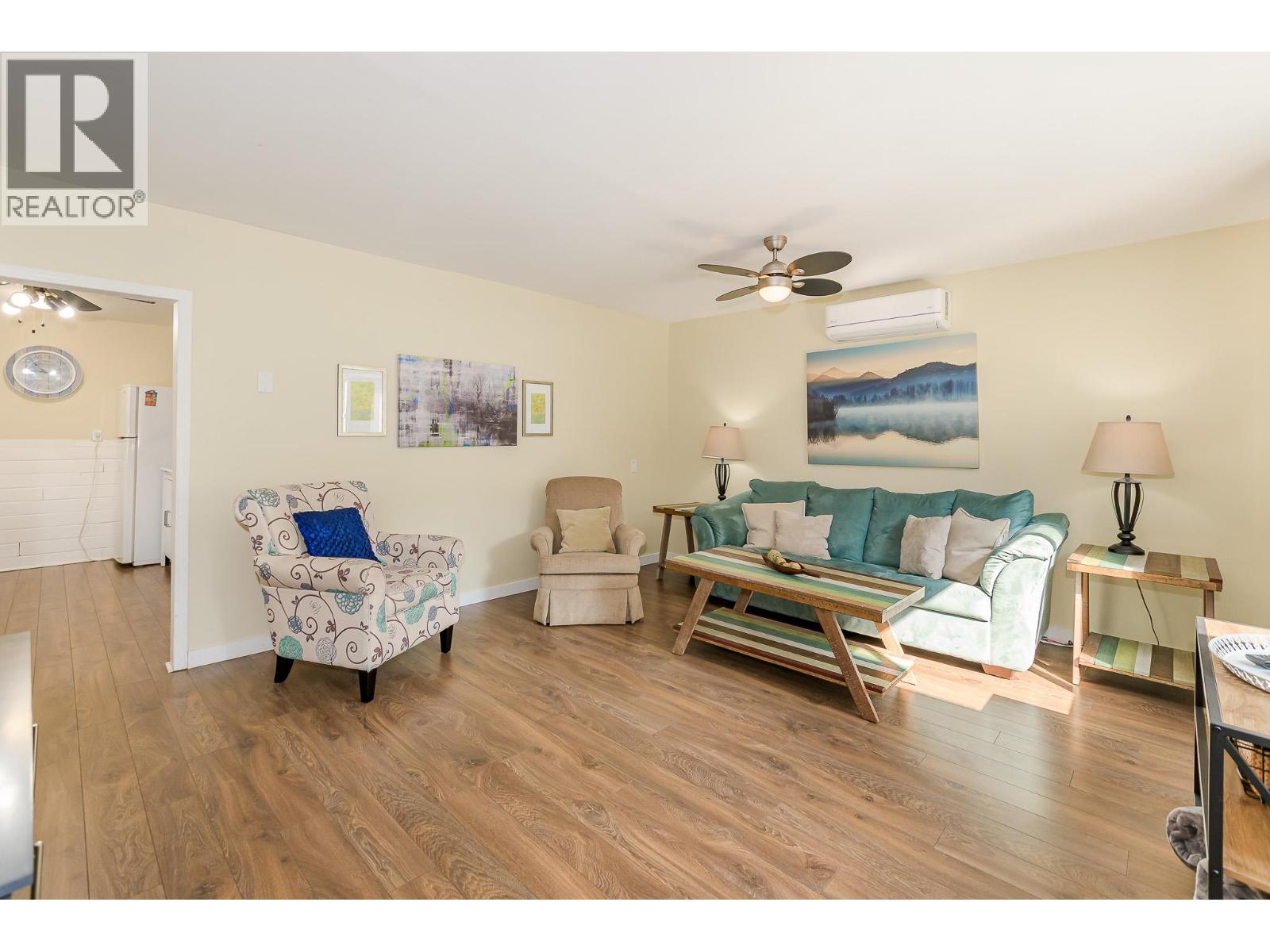 22 Wolfe Road, Sicamous
