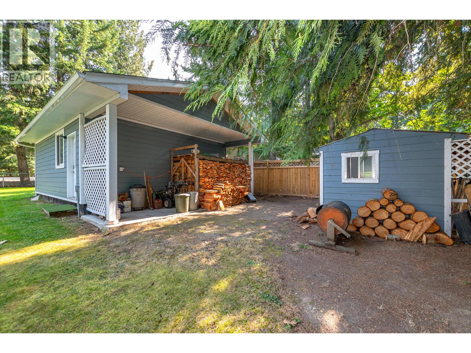 22 Wolfe Road, Sicamous