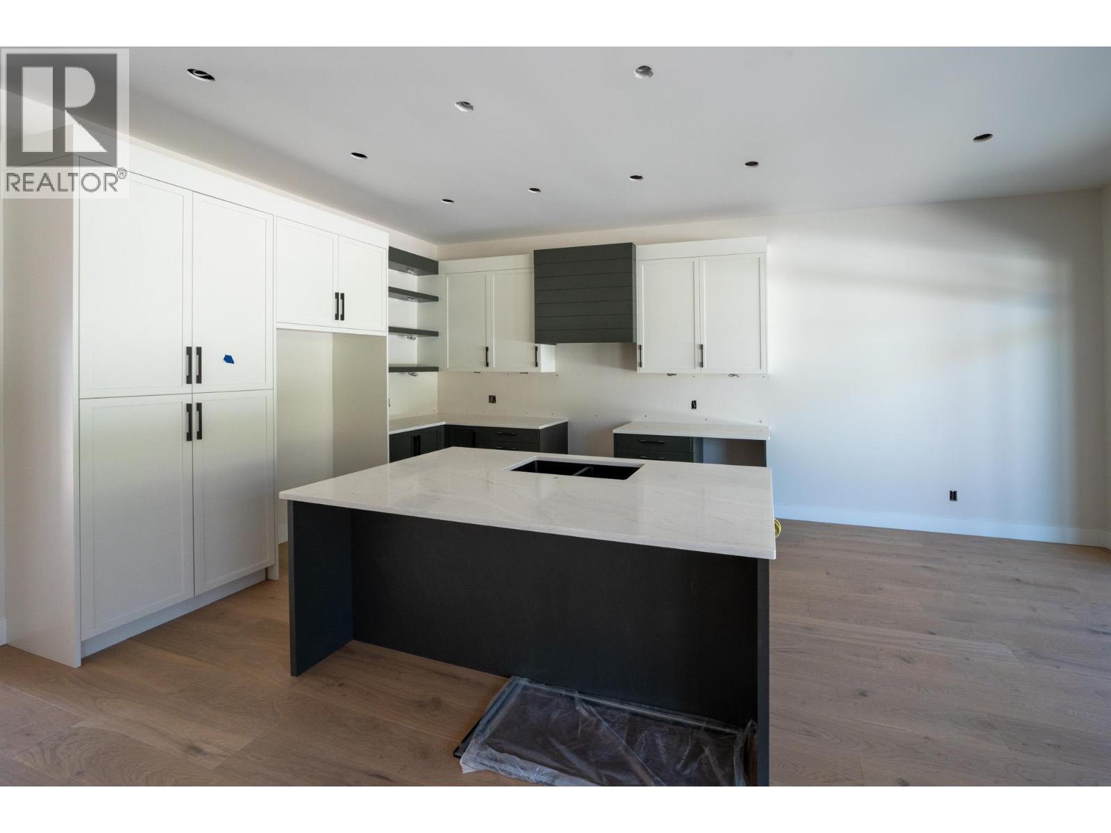  2538 Pinnacle Ridge Drive, West Kelowna