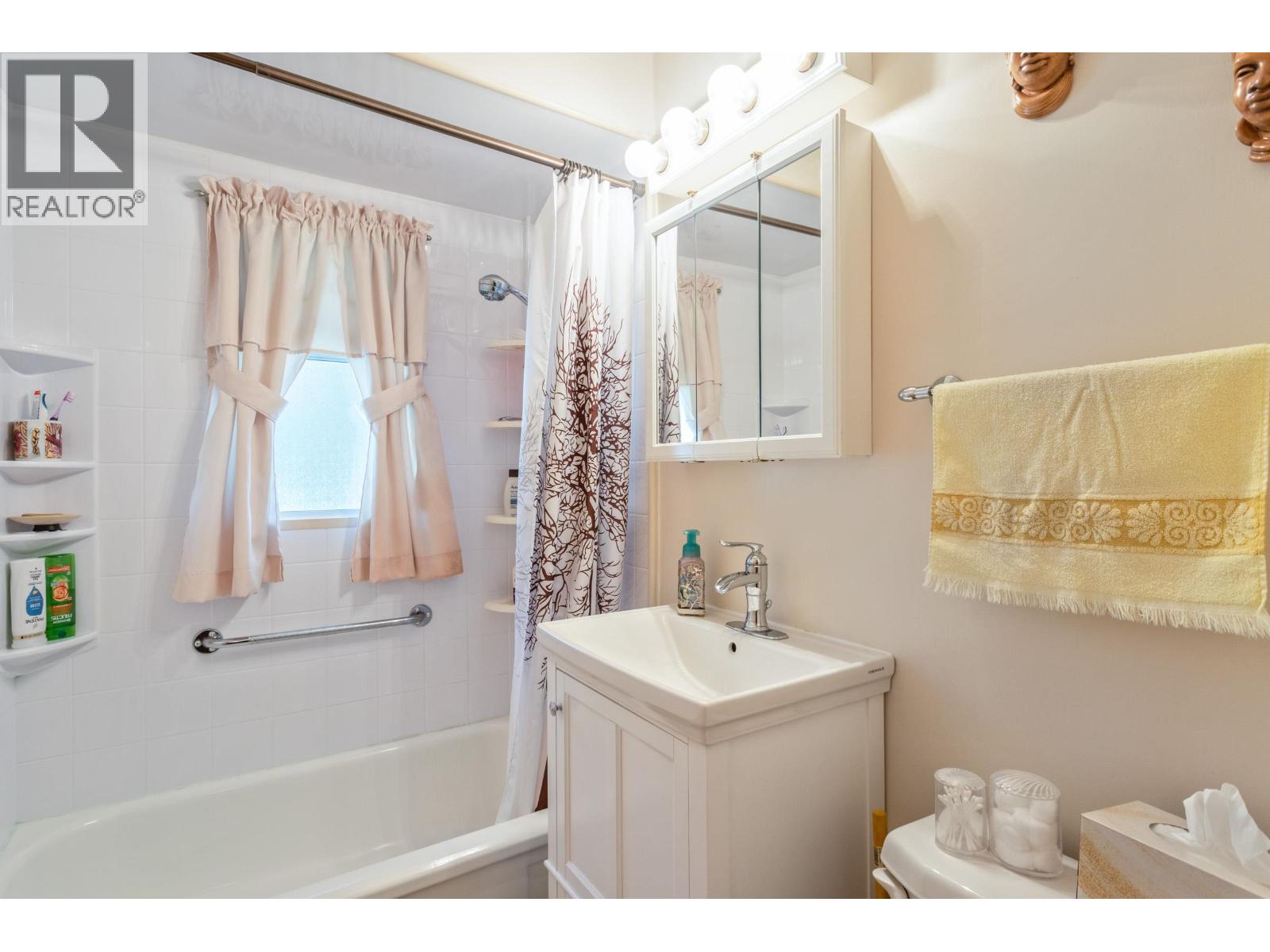 8222 JOFFRE AVENUE, Burnaby