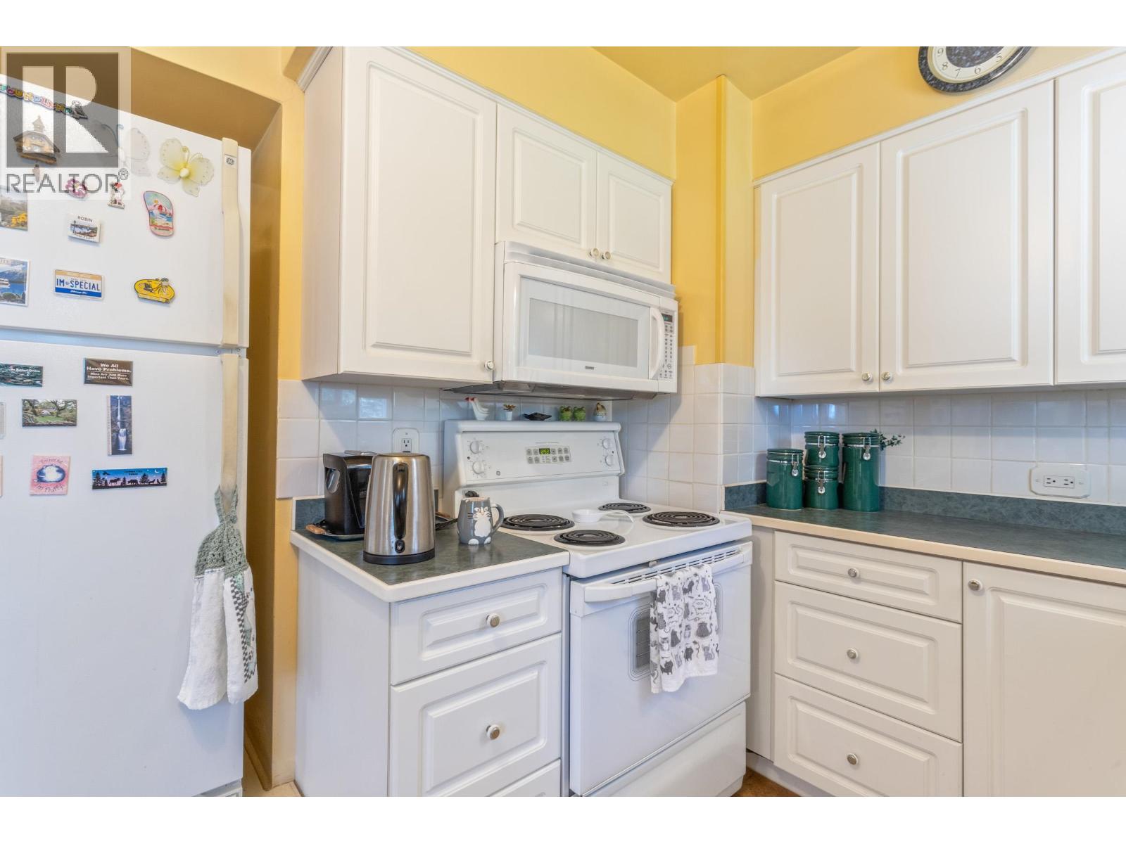 8222 JOFFRE AVENUE, Burnaby